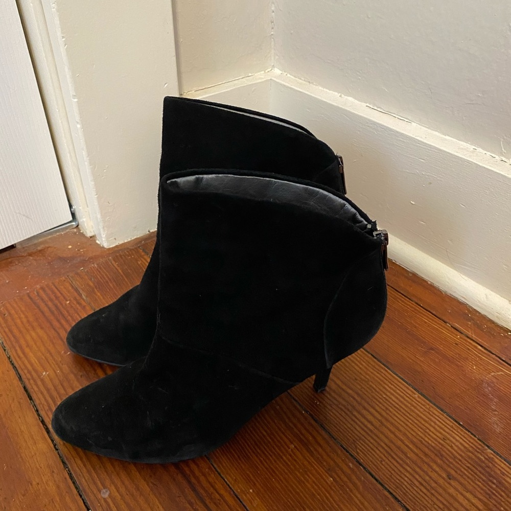 Black suede bootie|heels